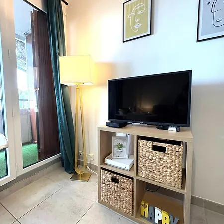 L'amazone Plein Centre Plages A 2min Clim Wifi Sur Le Port - Prosconciergerie- Apartment La Grande-Motte